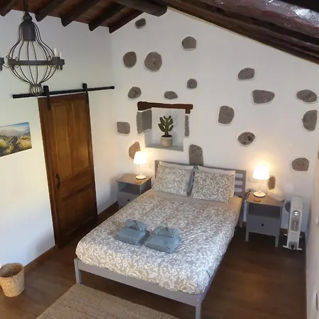 La Casa De Arriba, Private In Teror, Gran Canaria